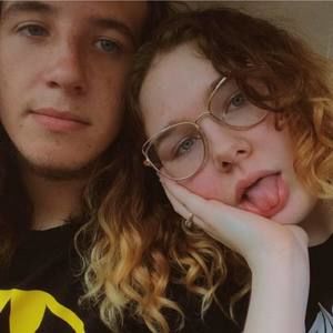 Meet your Posher, Shay